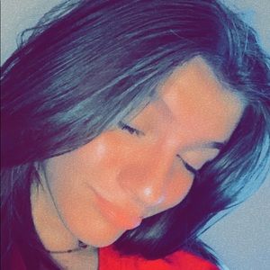 Meet your Posher, Mia